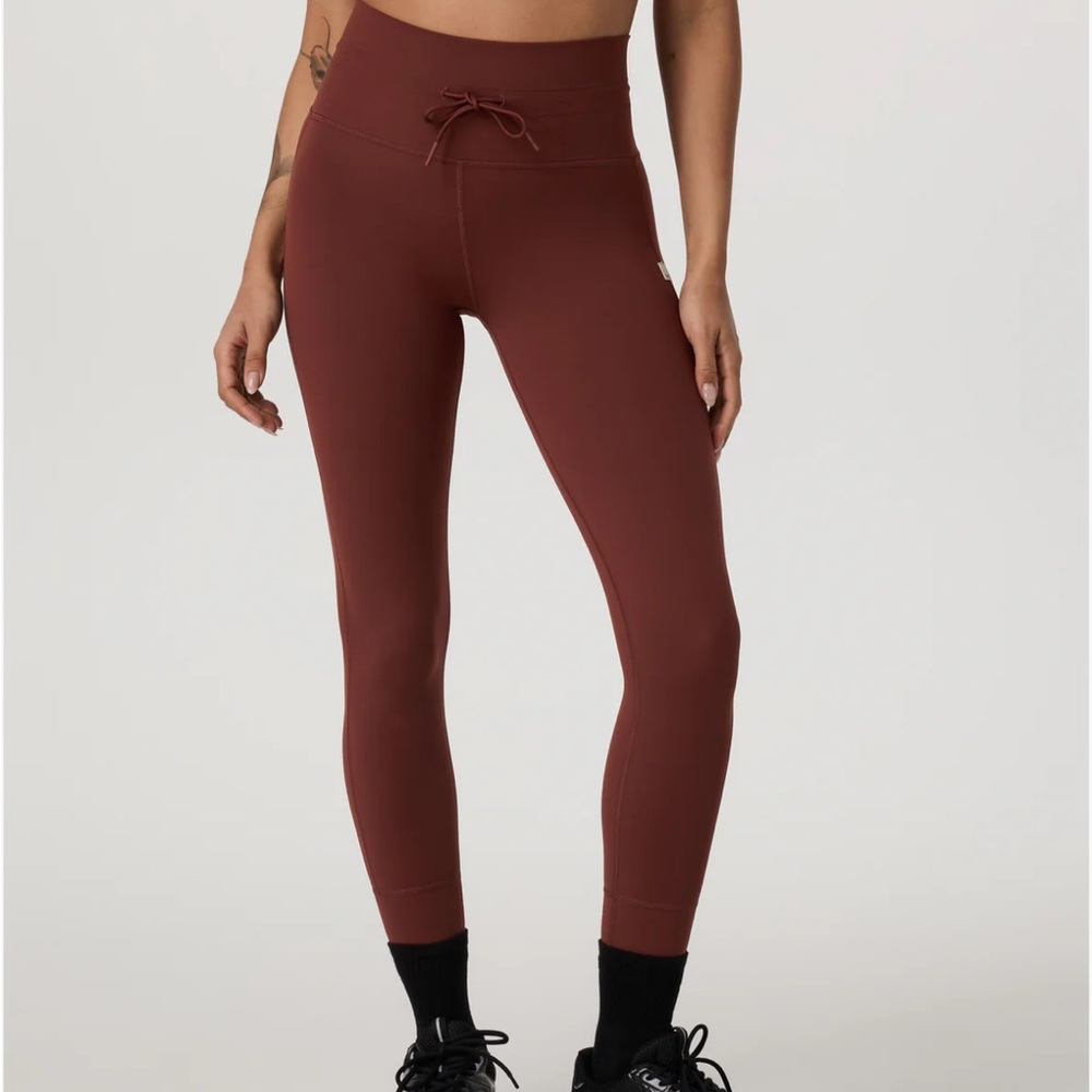 Vuori High-Rise Drawstring Leggings in Deep Rust